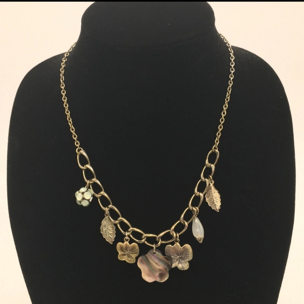 Cookie Lee Charm Necklace – Silver Tone with Leaf & Flower Charms EXC - Picture 4 of 11